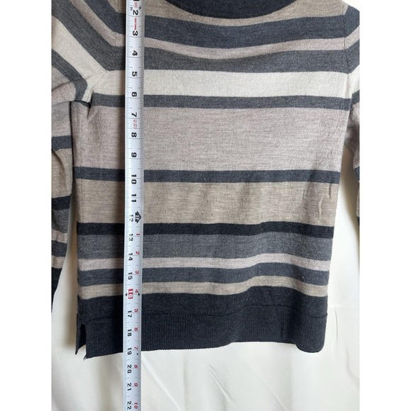 Talbots 100% Merino Wool Soft Sweater Size Small Gray Taupe Ivory - Picture 3 of 5
